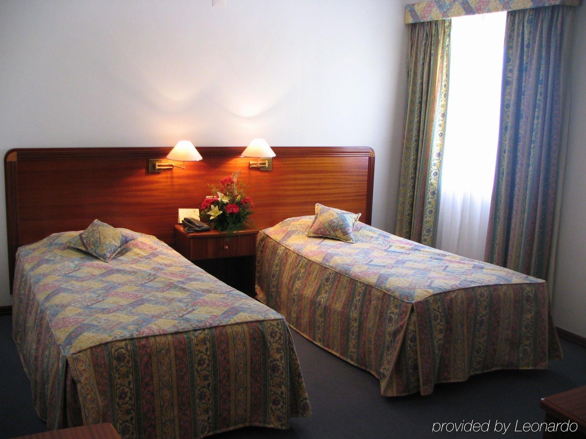 Hotel Comendador Bombarral Ruang foto