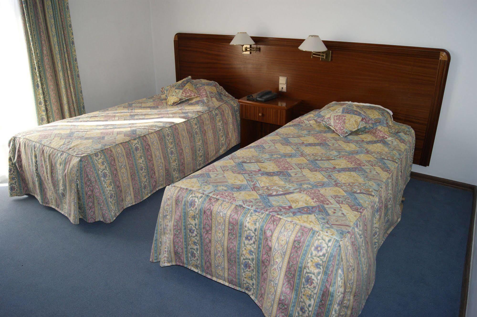 Hotel Comendador Bombarral Bagian luar foto